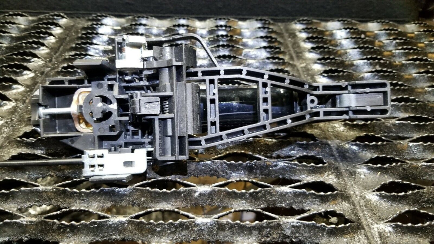 15 16 17 18 Ford Focus Front Right Passenger Exterior Door Handle OEM 14k