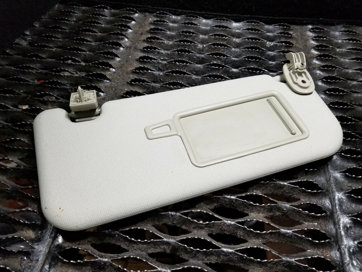 12 13 14 15 Kia Rio Sun Visor Right Passenger Side OEM