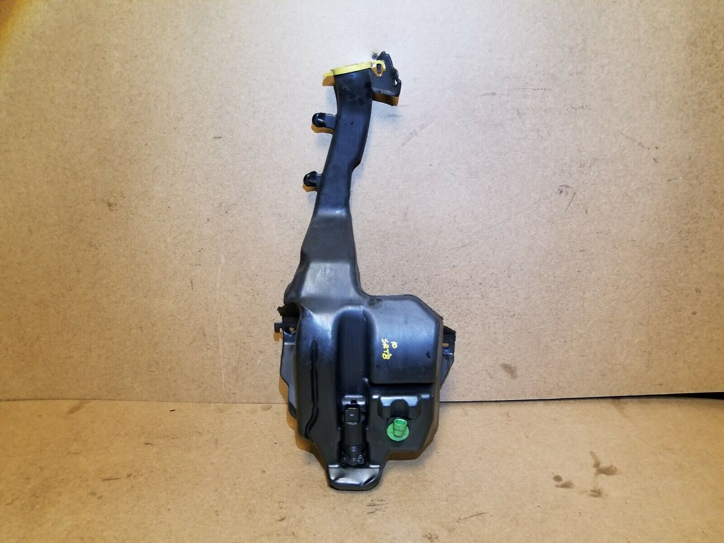 07 08 09 10 Jeep Grand Cherokee Srt8 Windshield Washer Fluid Reservoir OEM