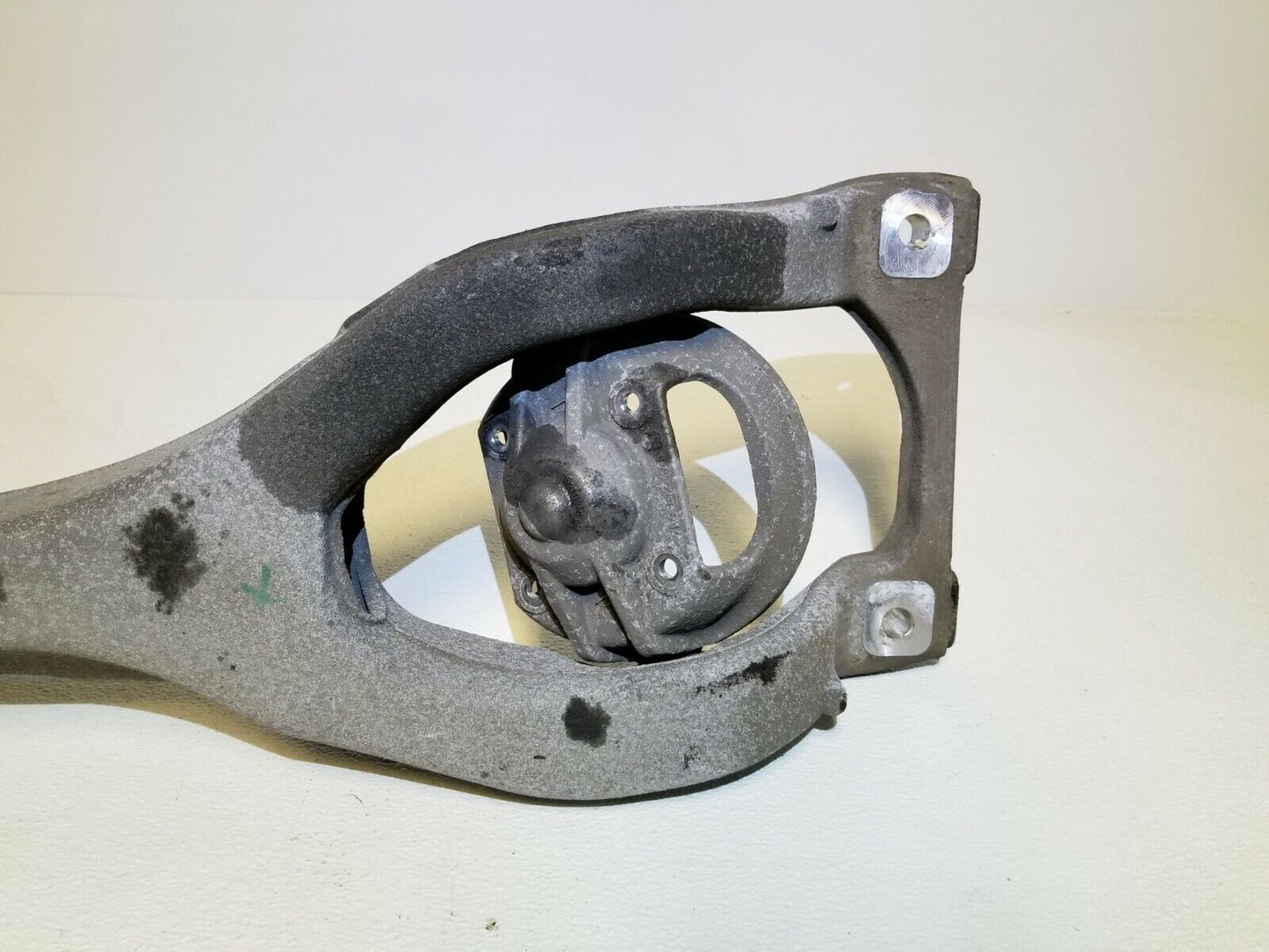 13 14 15  Audi Q7 Rear Strut Tower Crossmember 7l8512369 OEM 87k Miles