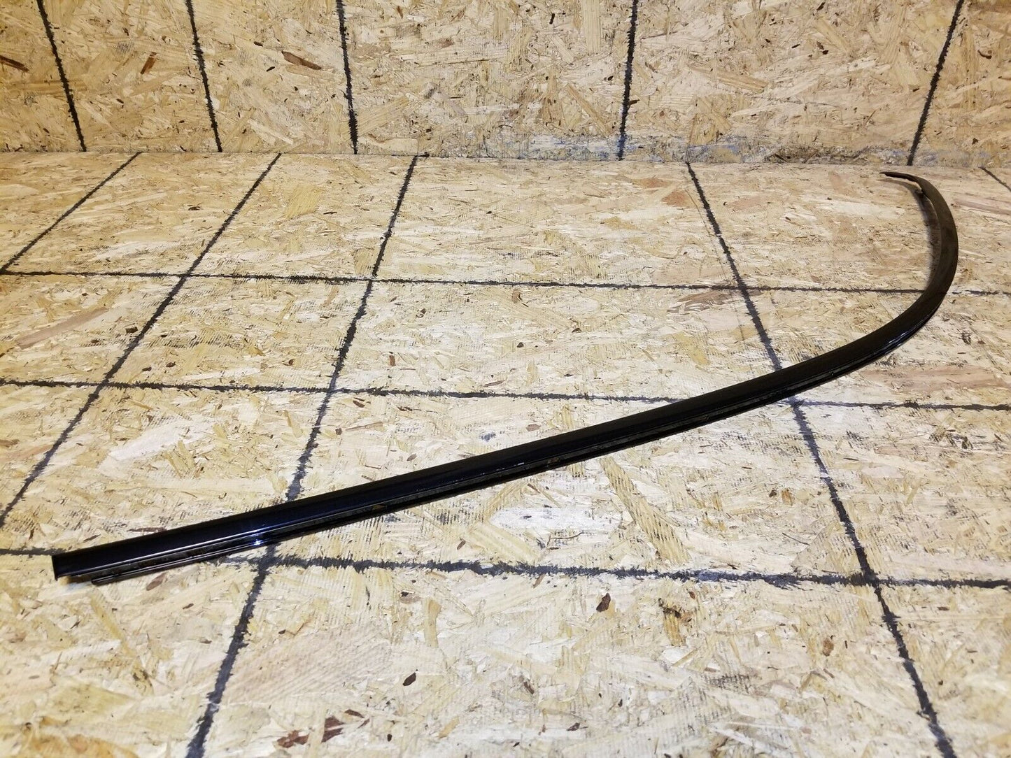 04 05 06 07 08 09 Jaguar Xj8 Rear Right Pass Upper Door Window Trim Molding OEM