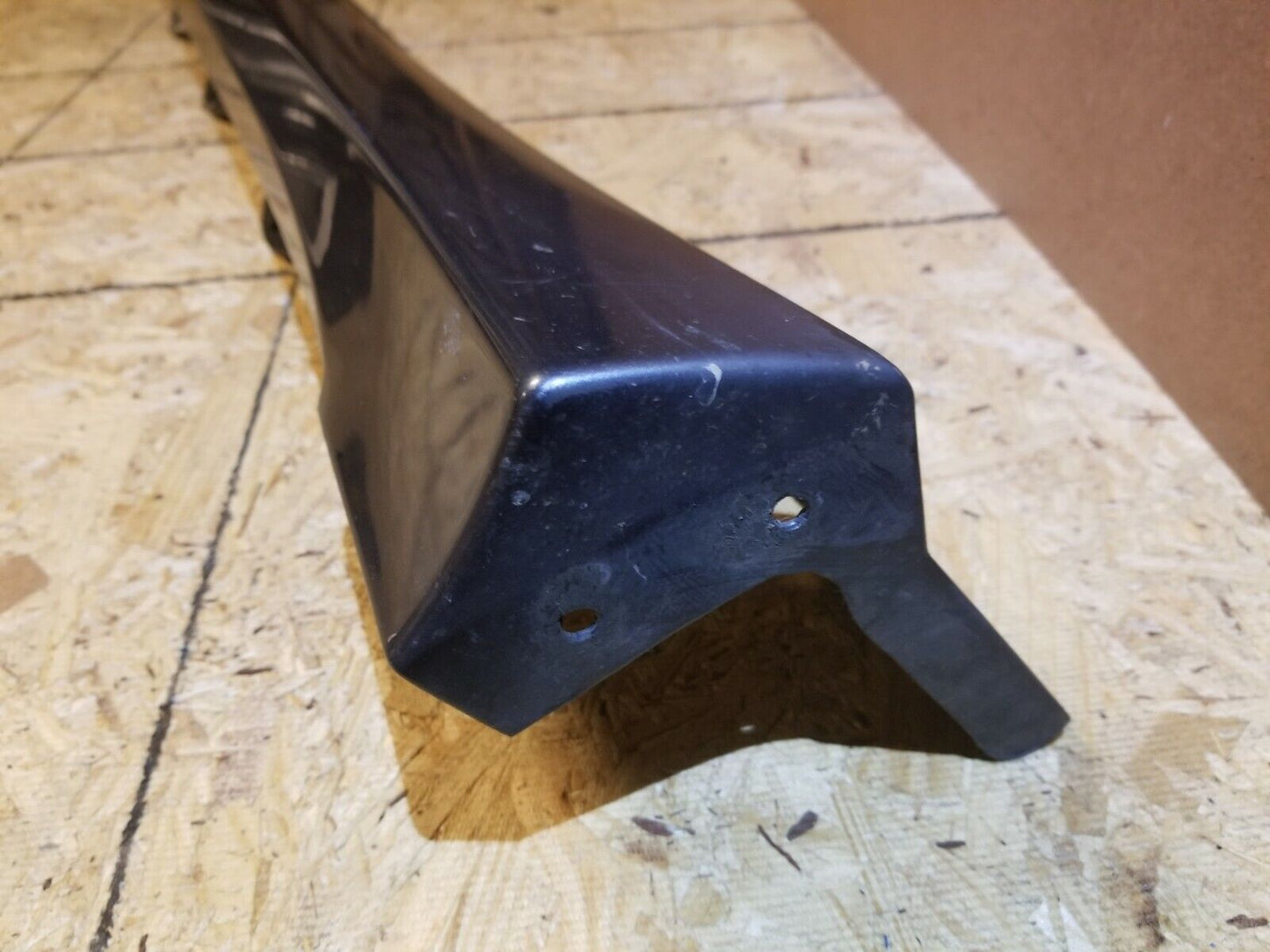 07 08 09 10 Mercedes R350 Left Driver Side Rocker Panel Skirt Molding OEM