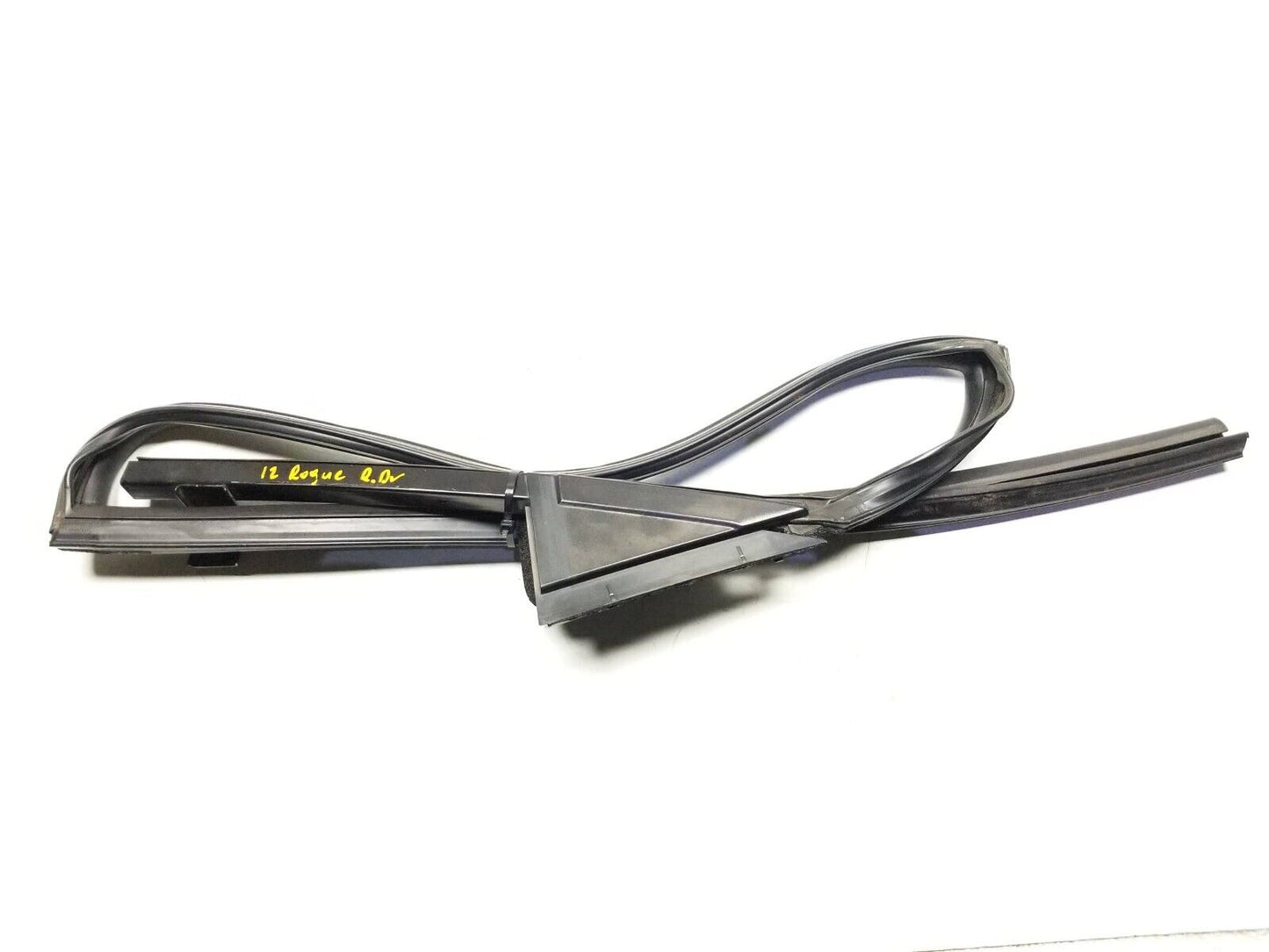 12 13 14 15 Nissan Rogue Rear Door Glass Weatherstrip Seal Driver Side OEM ✅