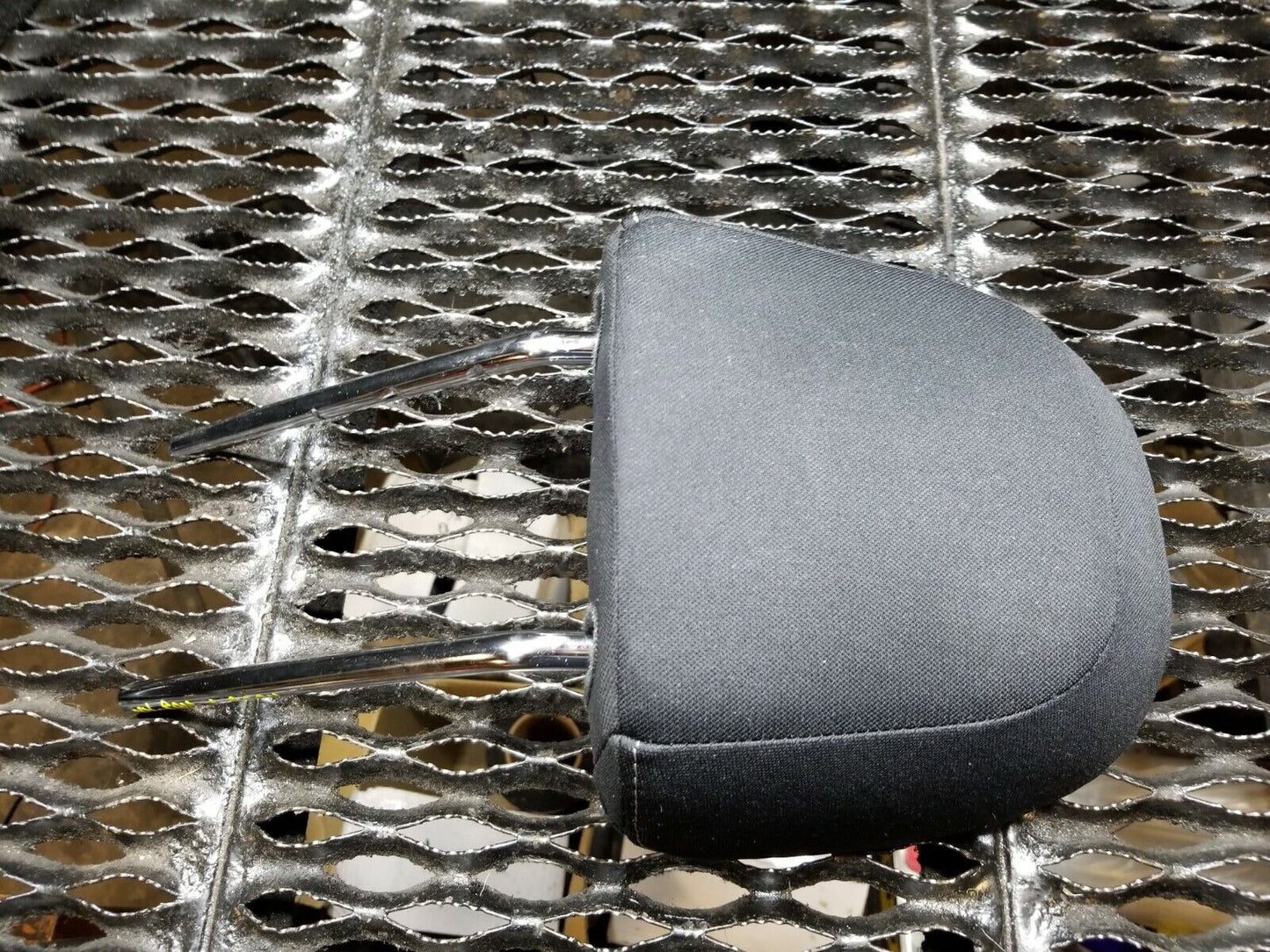 13 14 15 Subaru Xv Crosstrek Front Headrest Passenger Right OEM