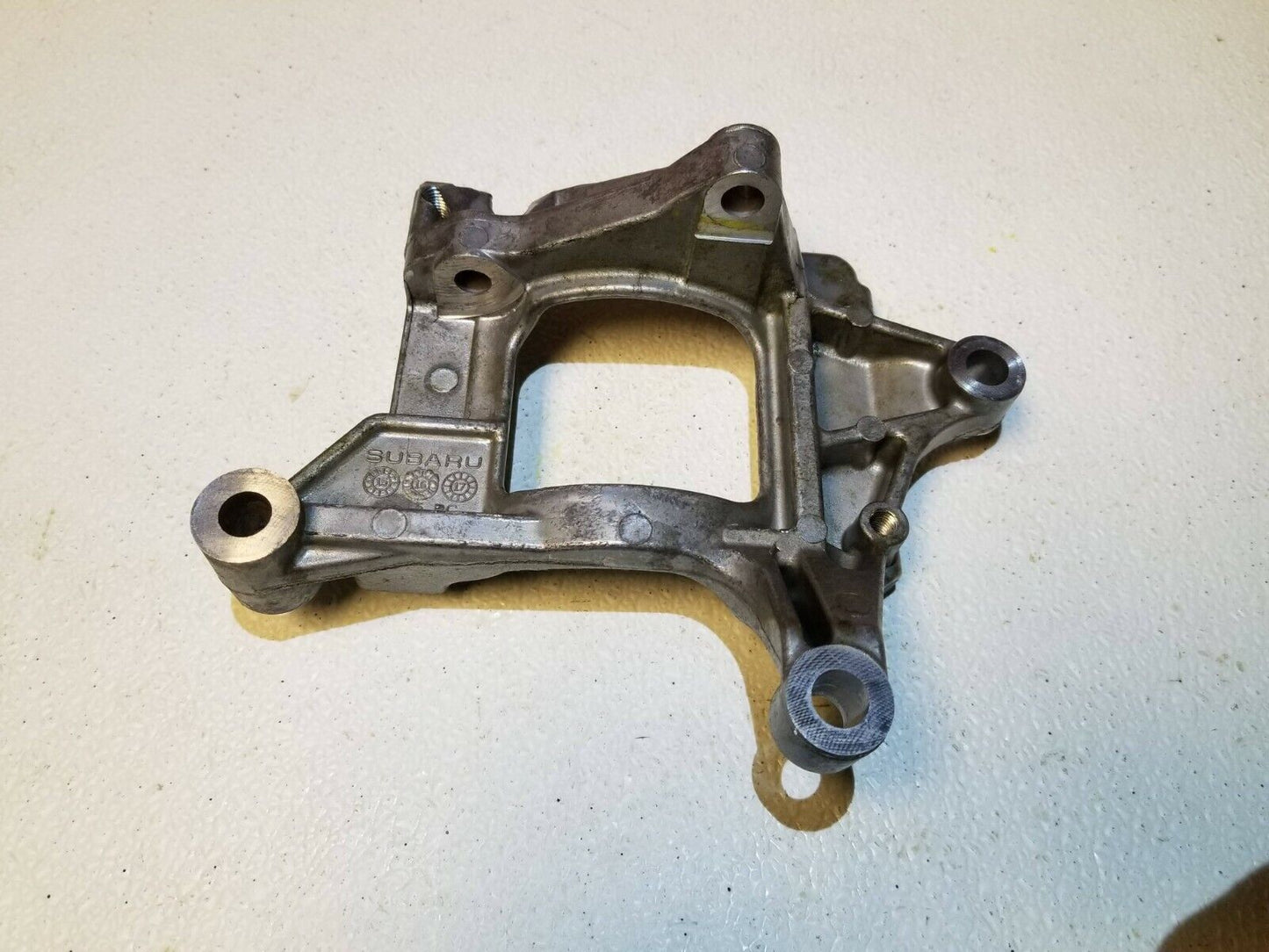 16 17 Subaru Legacy 2.5l A/c Compressor Mounting Bracket OEM 10k Miles