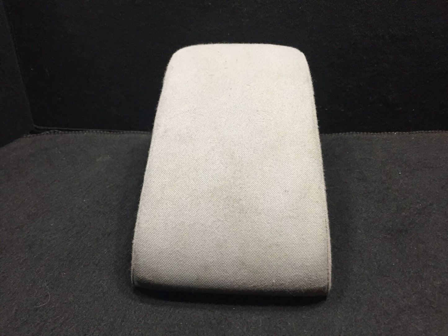 2002 2003 2004 Volkswagen Passat Center Console Storage Lid Armrest OEM D23