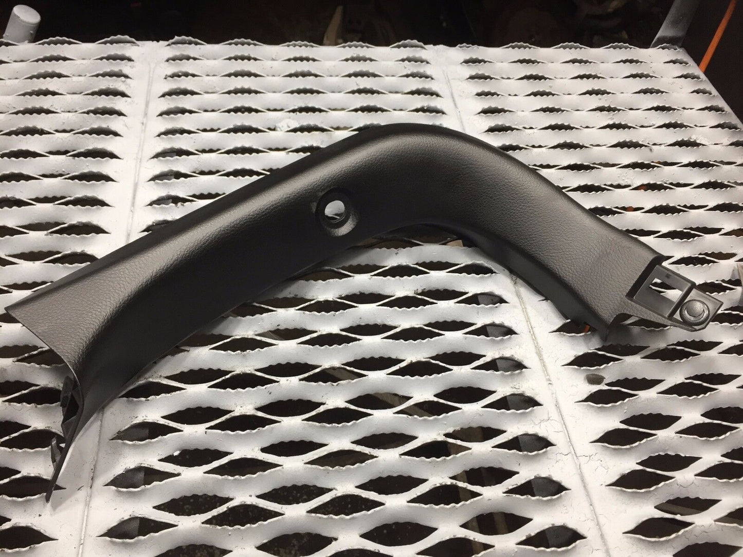09 10 11 12 13 Mazda 3 Upper Rh Liftgate Trim Panel Black OEM Bbn9-68-940