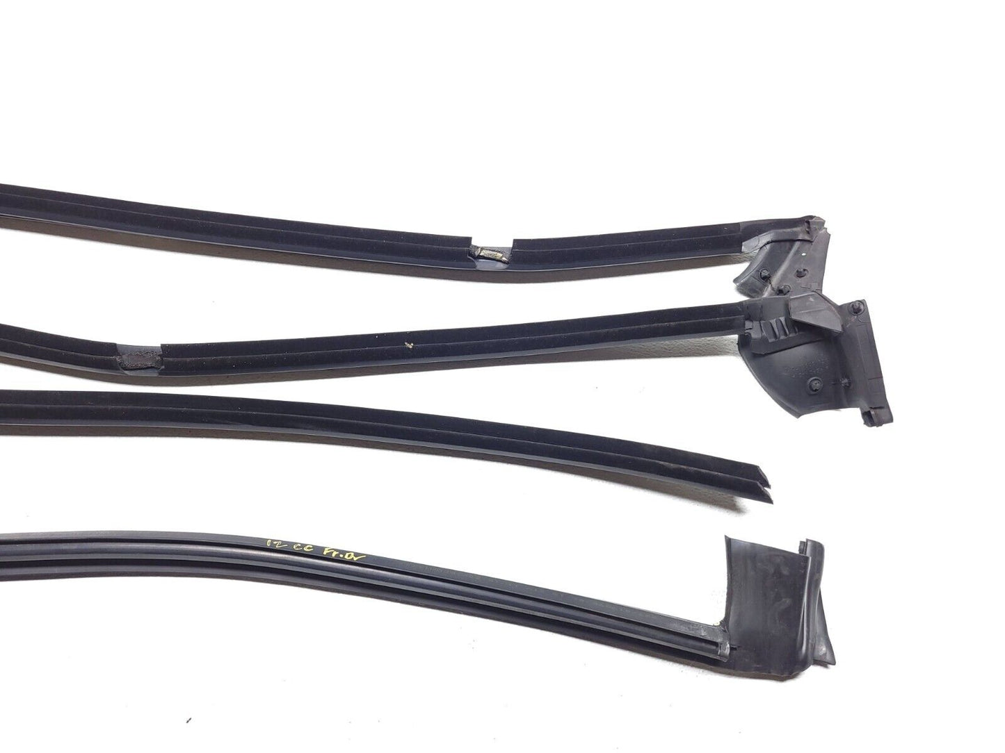09 10 11 12 Volkswagen Cc Door Window Weatherstrip Seal Set-4pcs OEM