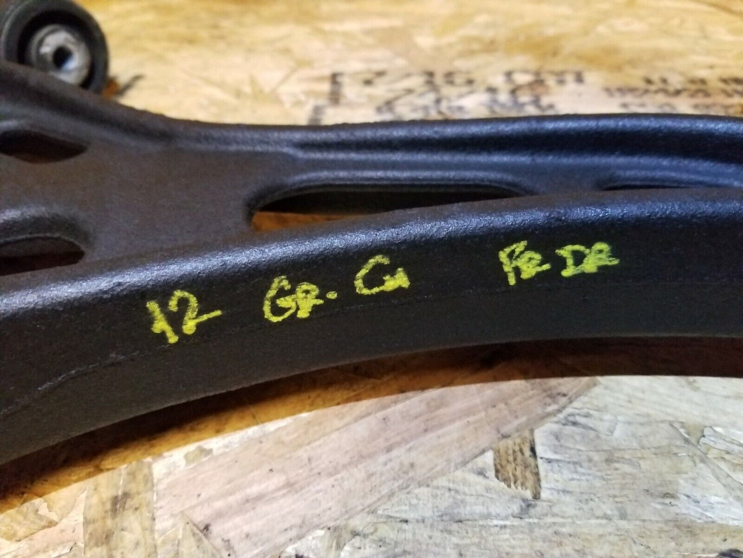 11 12 13 Jeep Grand Cherokee 3.6l Front Left Driver Side Lower Control Arm  OEM