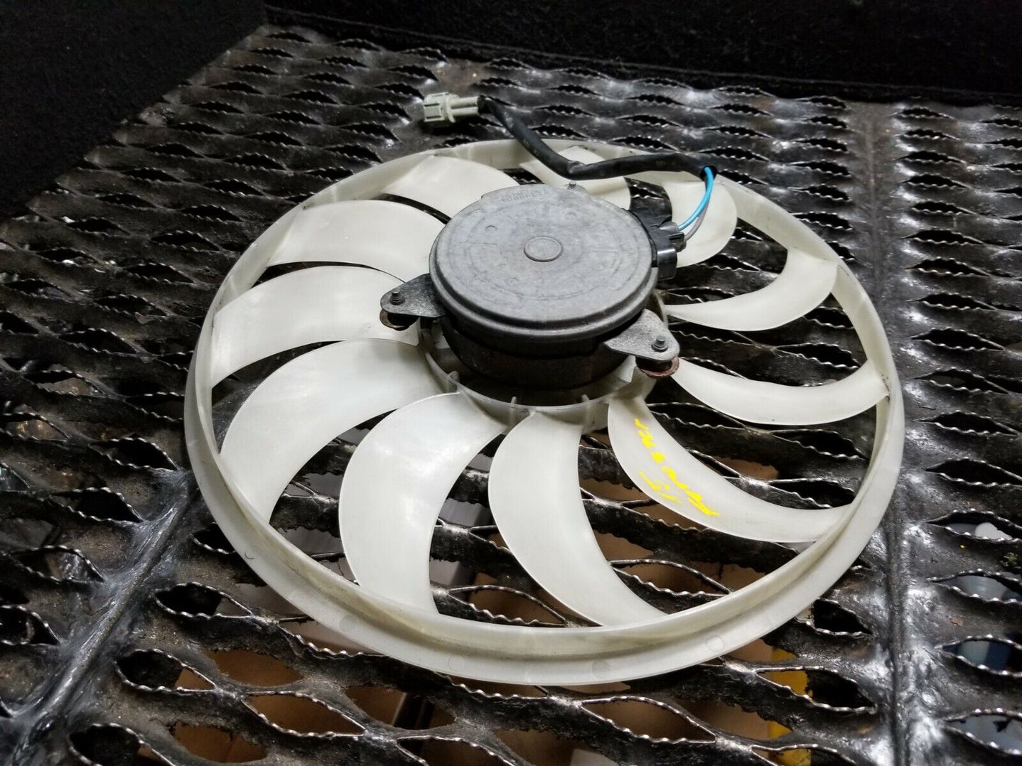 14 15 16 Subaru Forester Radiator Cooling Fan Motor OEM