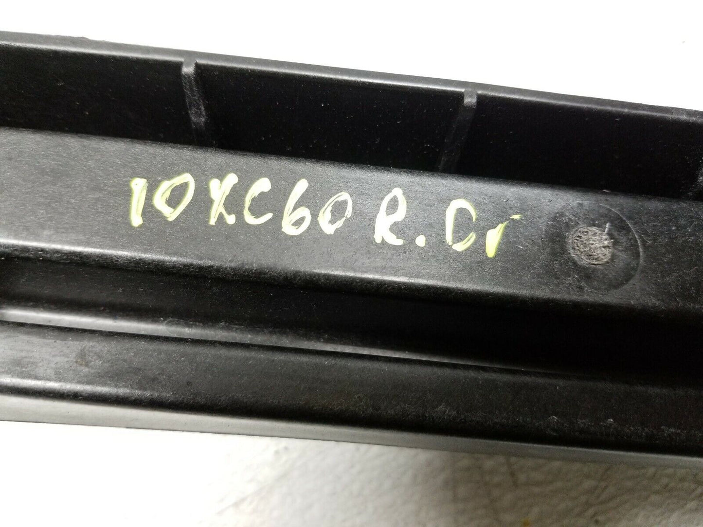10 11 12 13 Volvo XC60 Rear Cargo Compartment Floor Support Pair OEM