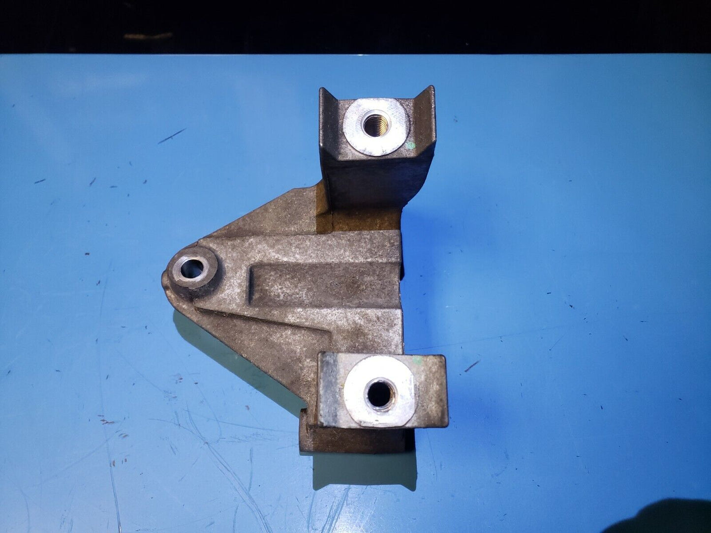 07 08 09 10 Chrysler Sebring 2.4l Automatic Transmission Mount Bracket OEM