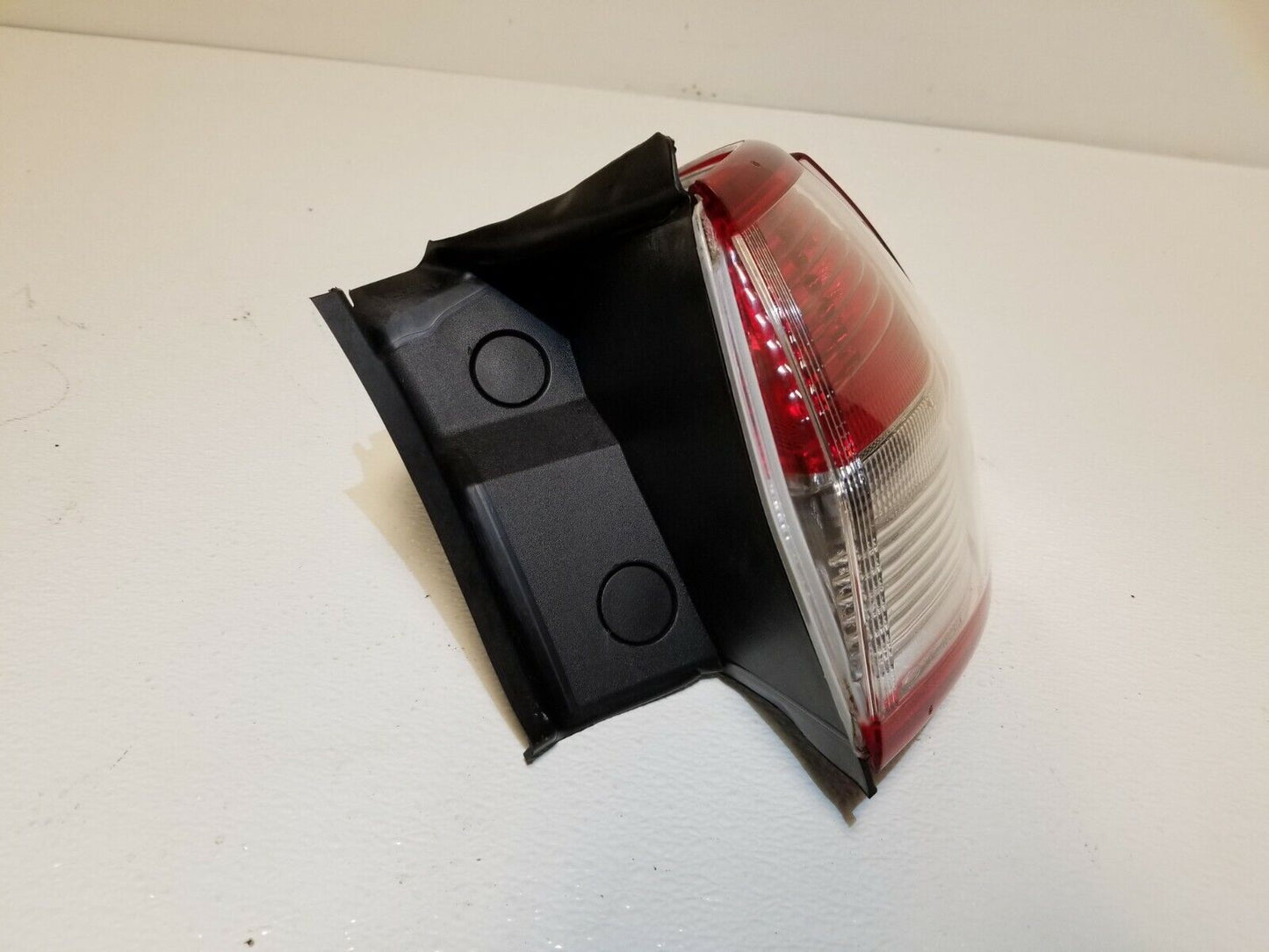 13 14 15 16 Ford Escape Right Passenger Side Tail Light OEM 83k