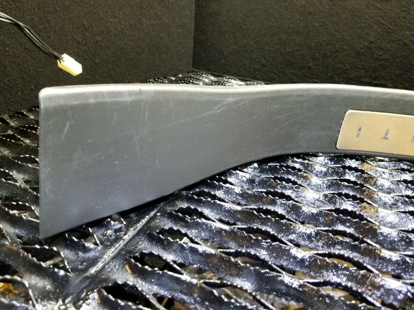 04 05 06 07 Infiniti QX56 Rear Left Driver Side Door Scuff Plate Trim OEM