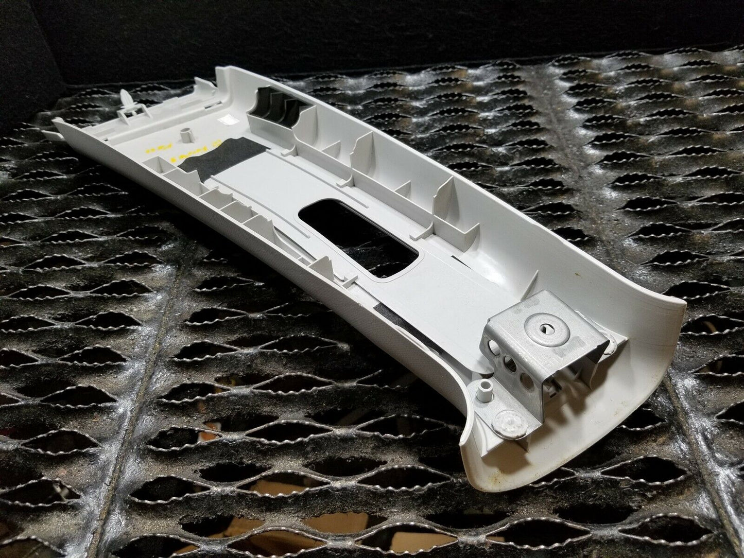 11 12 13 Subaru Forester Passenger Right Rh B Pillar Trim Cover Panel OEM 33k