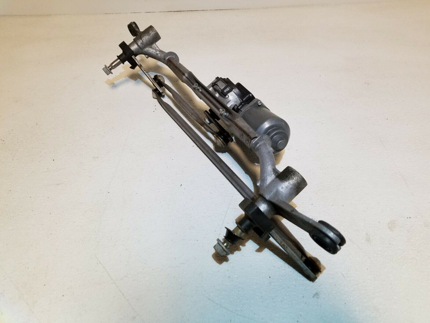 13 14 15 16  Dodge Dart Windshield Wiper Motor Transmission 68081368aa OEM 76k
