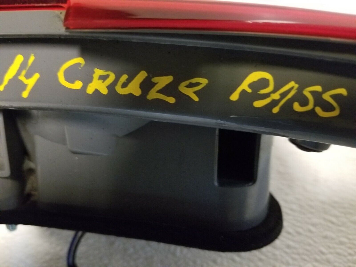 11 12 13 14 15 Chevrolet Cruze Right Passenger Side Inner Tail Light OEM