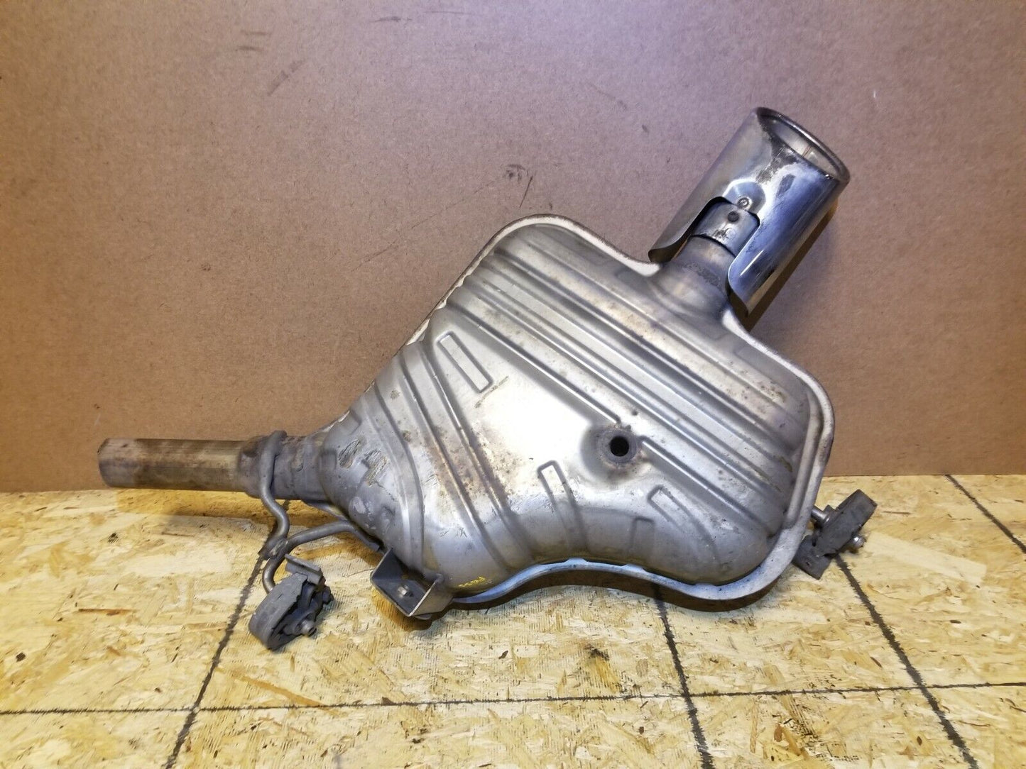 07 08 09 10 Mercedes-benz R350 Rear Exhaust Muffler Right Pass Side OEM