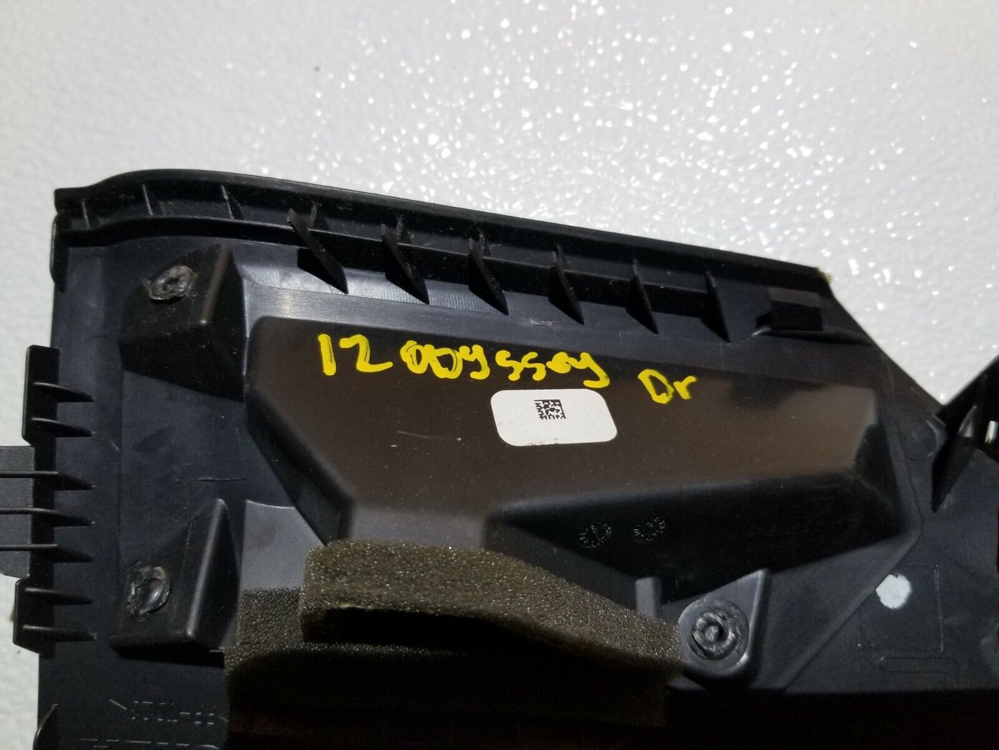 11 12 13 Honda Odyssey Window Air Vent Left Driver Side OEM