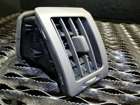 10 11 12 13 Infiniti G37 Coupe Right Pass Dash Air Vent OEM 99k