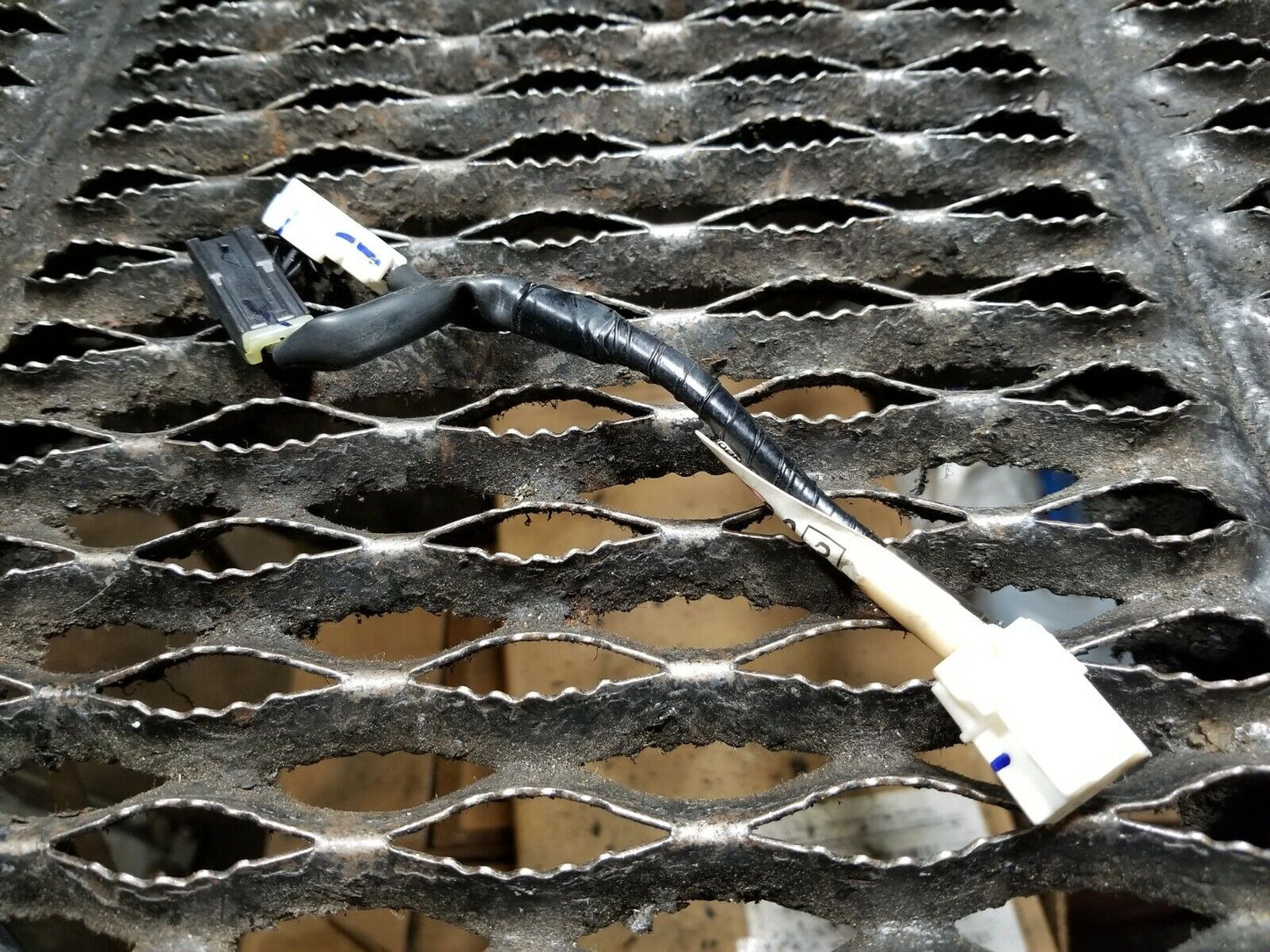 04 05 Nissan Maxima Tailgate Trunk Lid Wire Harness OEM