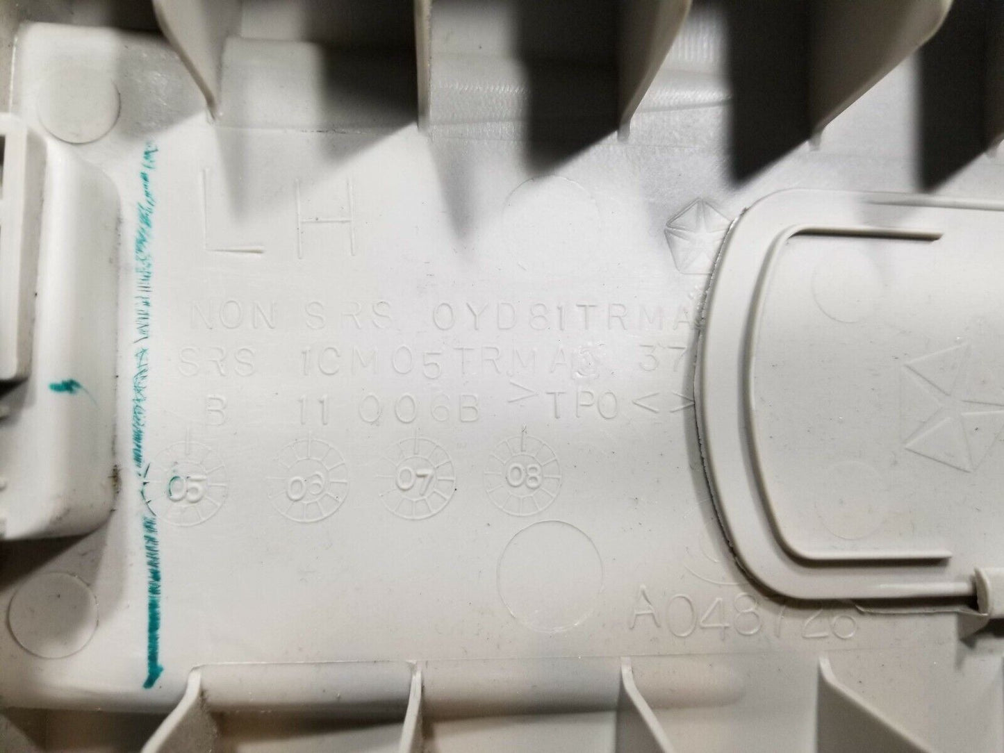 07 - 12 Dodge Caliber Seat Belt Trim Upper B-pillar Center Driver Side Left OEM