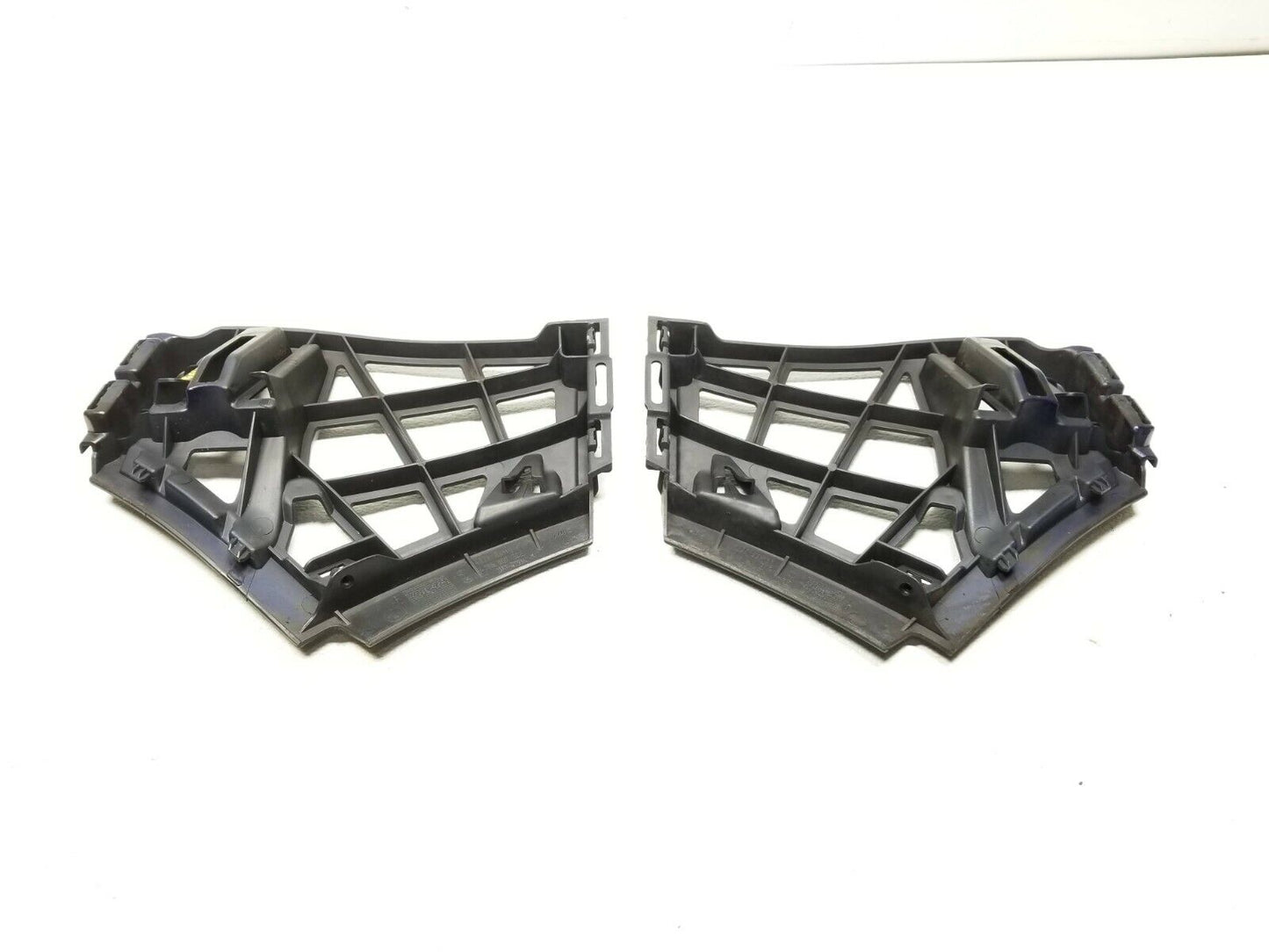 2006 2007 2008 2009 Volkswagen Rabbit GTI Rear Bumper Guide Bracket Pair OEM
