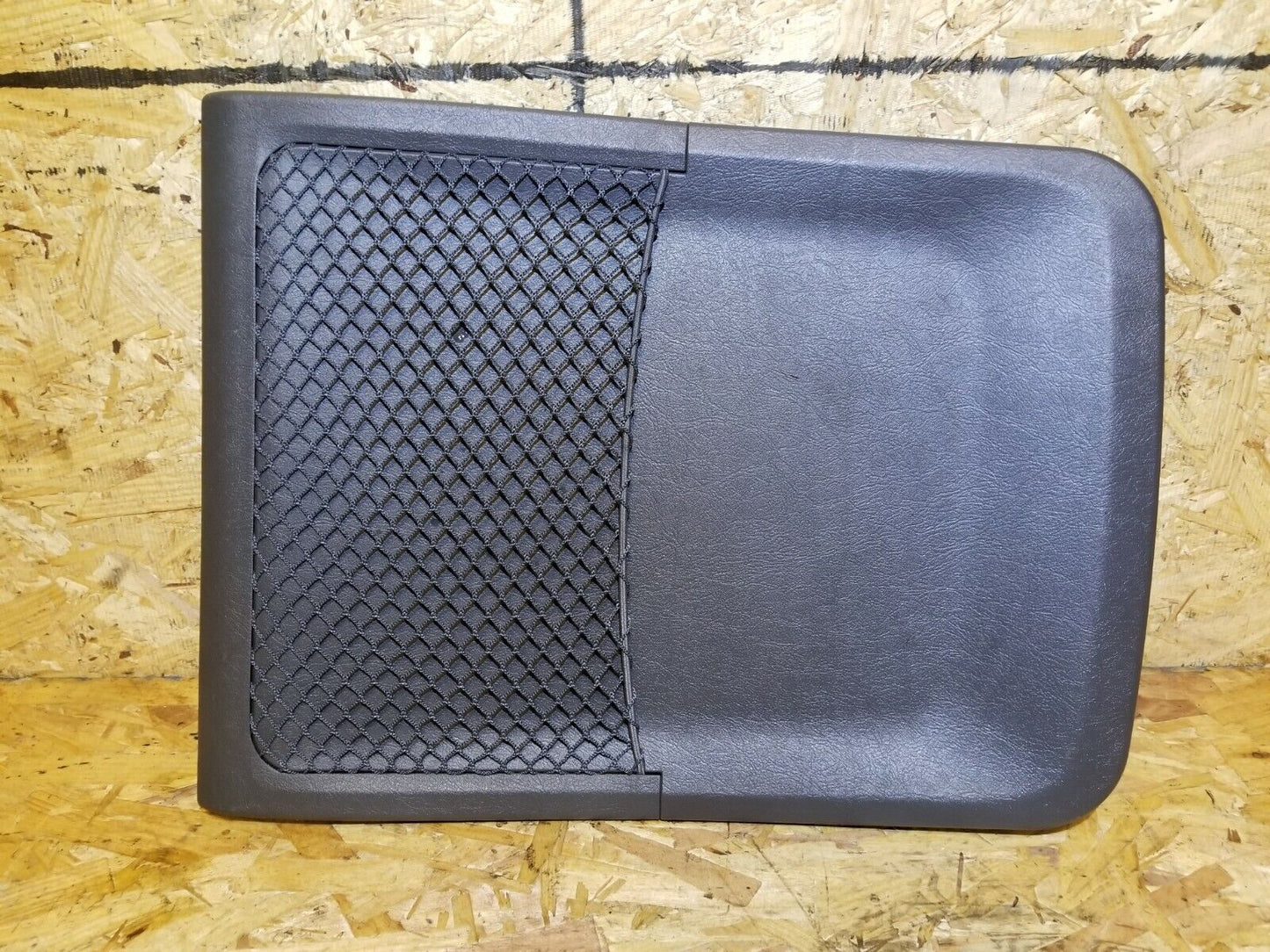 07 08 09 Hyundai Tucson Front Left Driver Seat Back Cover Trim OEM 89k