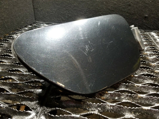06 07 08 09 10 BMW 650i E63 Fuel Door Lid Filler OEM