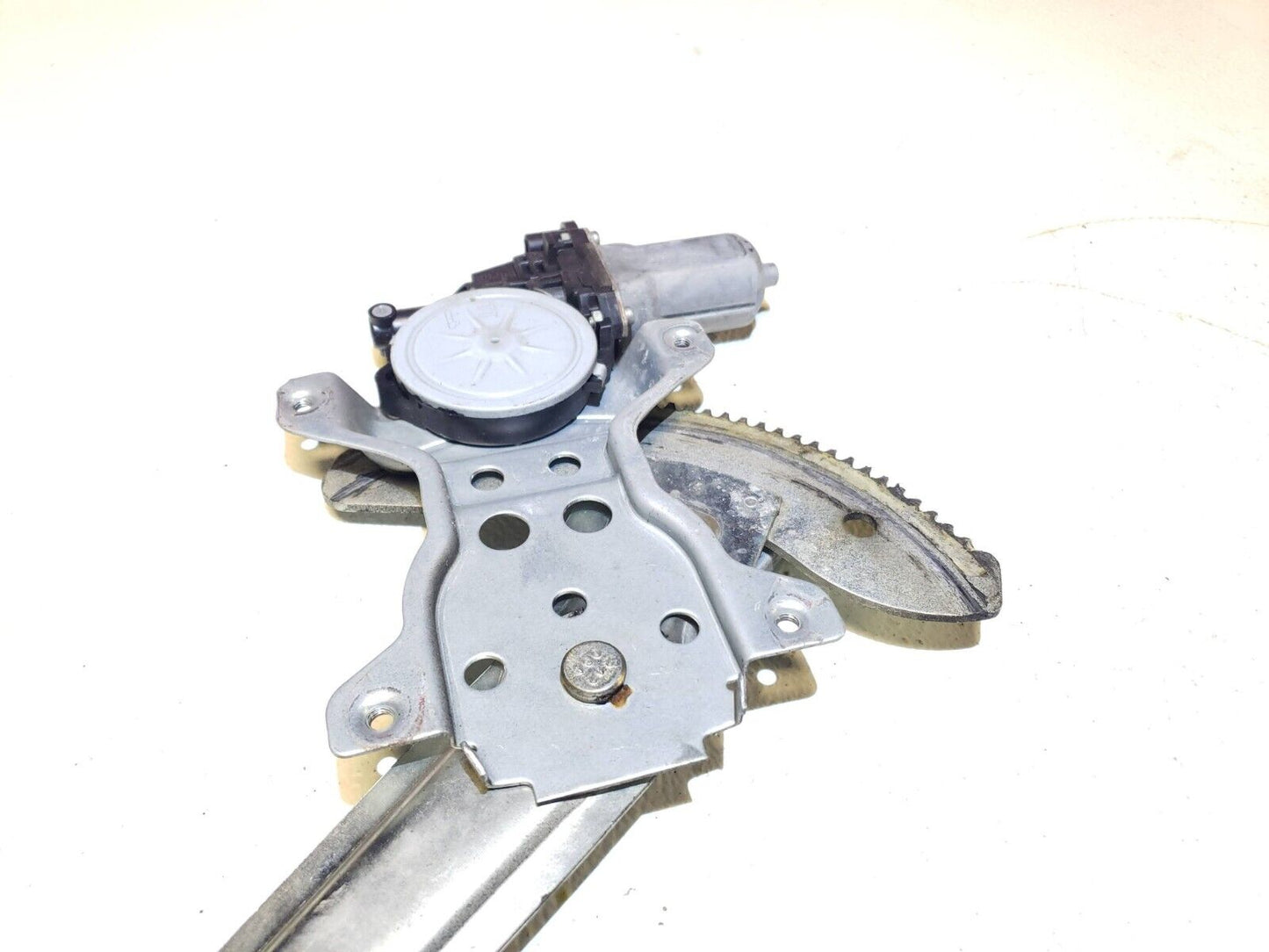 2007 - 2013 Suzuki SX4 Front Right Window Regulator & Motor Passenger Side OEM
