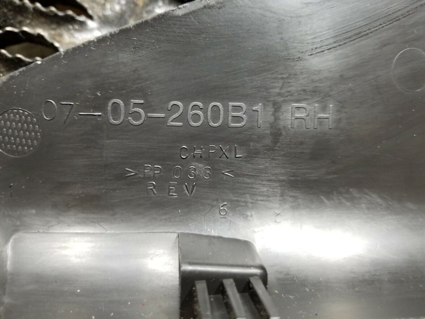 07 08 09 10 11 12 GMC Acadia 3rd Row Seat Armrest W/ Cup Holder Rear Right OEM