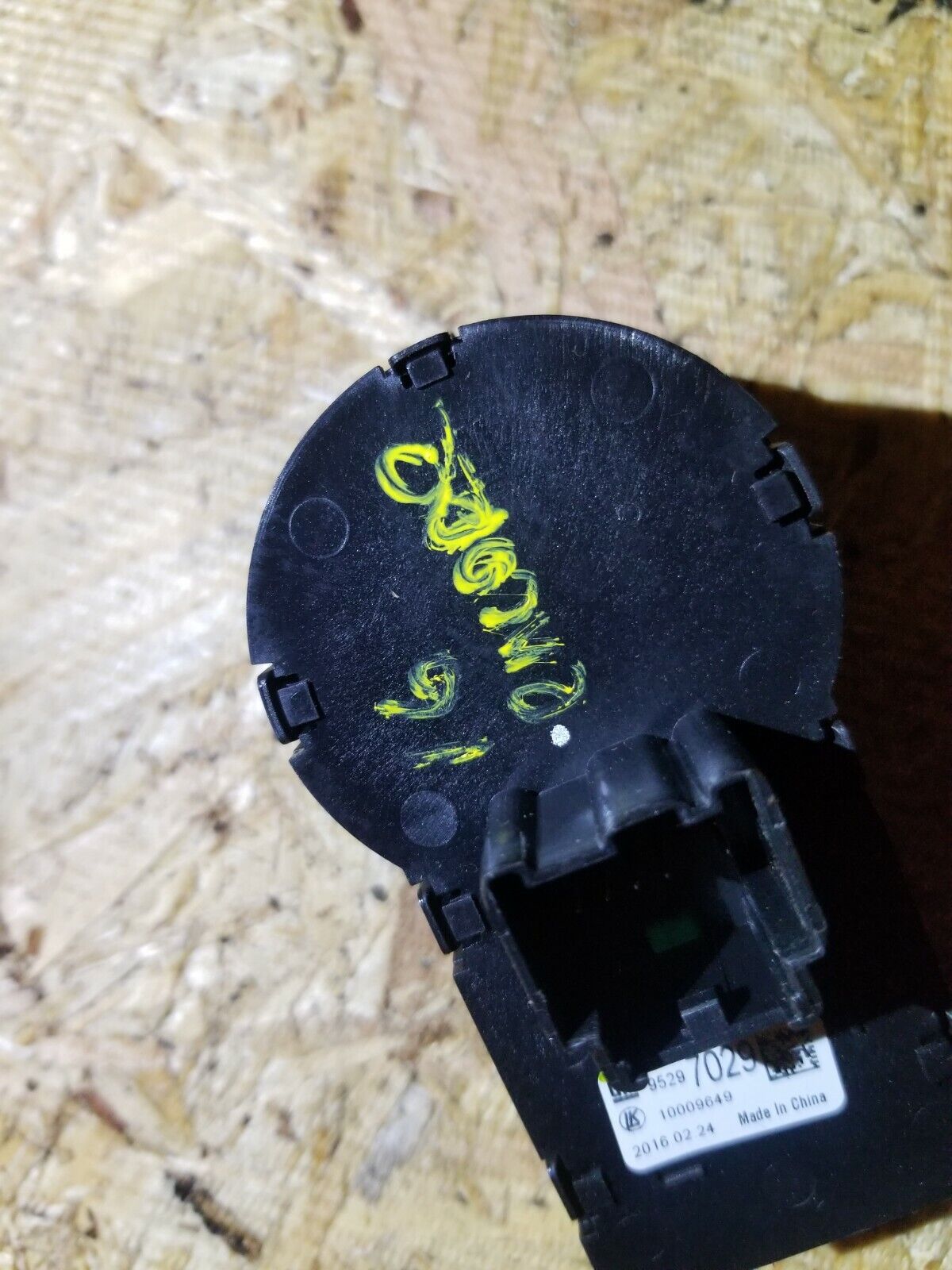 13 14 15 16 Buick Encore Headlight Switch OEM 32k