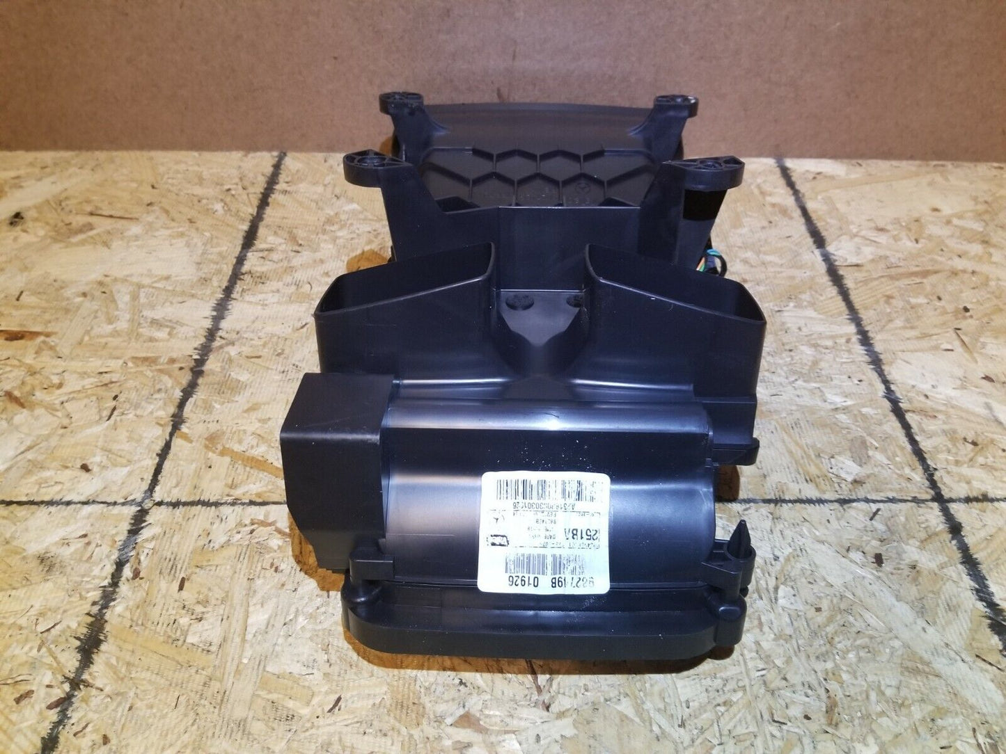 07 08 09 10 Mercedes-benz R350 Dashboard Center AC A/c Heater Air Vent Duct OEM