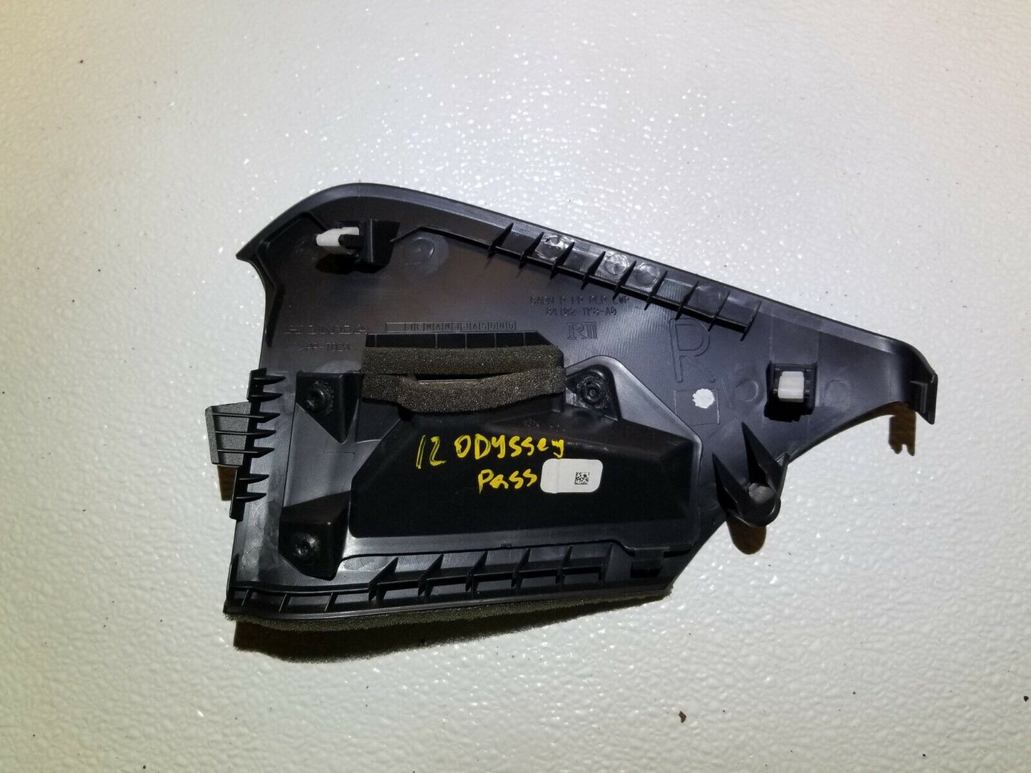 11 12 13 Honda Odyssey Window Air Vent Right Passenger Side OEM