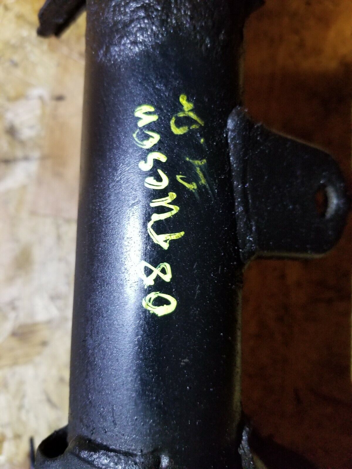 07 08 09 Hyundai Tucson Front Left Driver Shock Strut Absorber OEM 89k