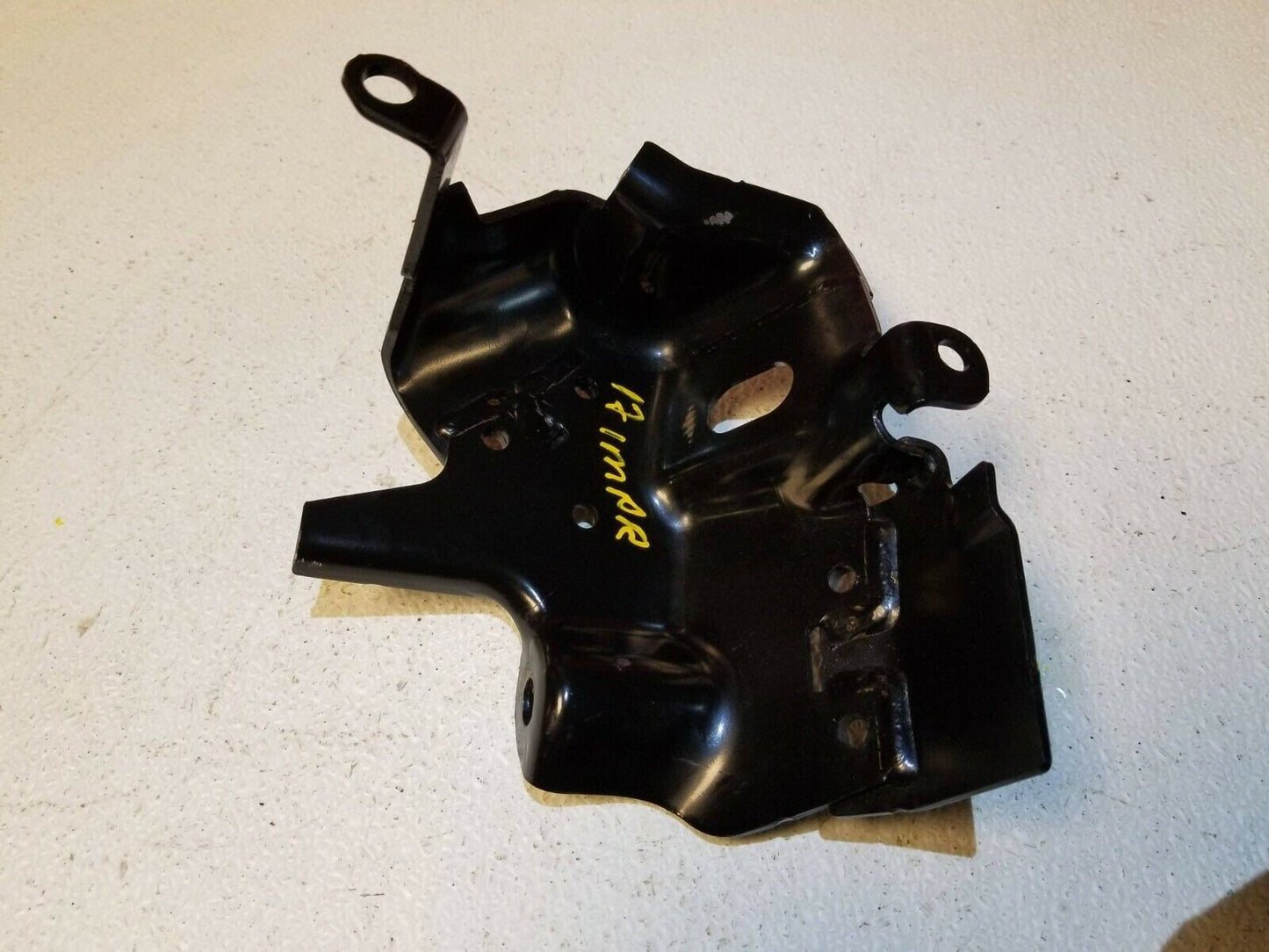 17 18 19 Subaru Impreza 2.0l Fuel Pump Shield OEM 64k