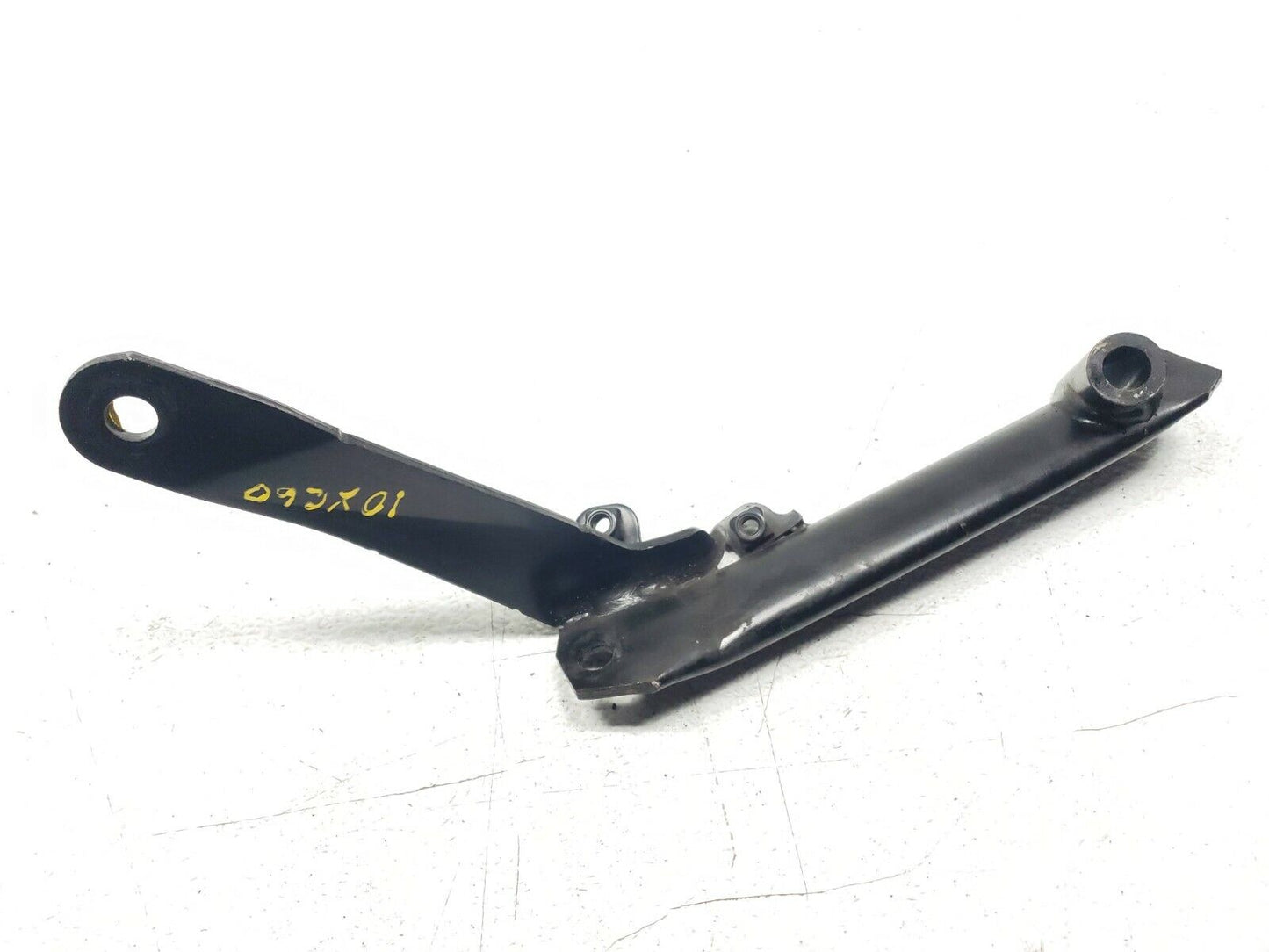 10 11 12 13 Volvo XC60 3.2l A/c Condenser Line Bracket 30788268 OEM