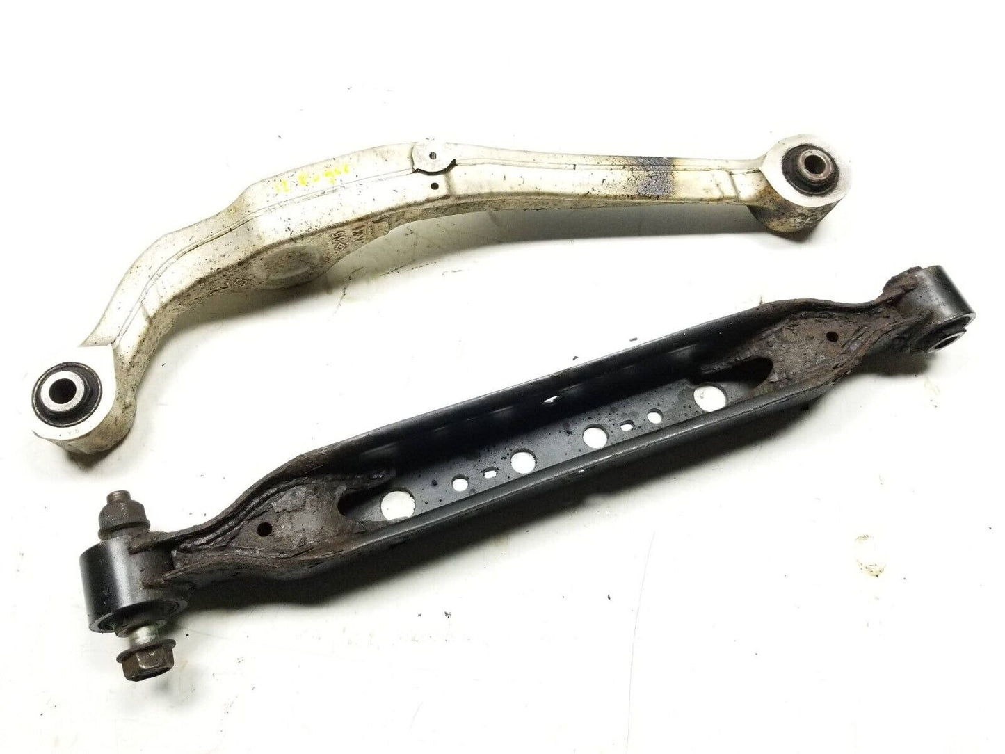 12 13 14 15 Nissan Rogue Rear Control Arm Driver Side Left 2pcs  OEM