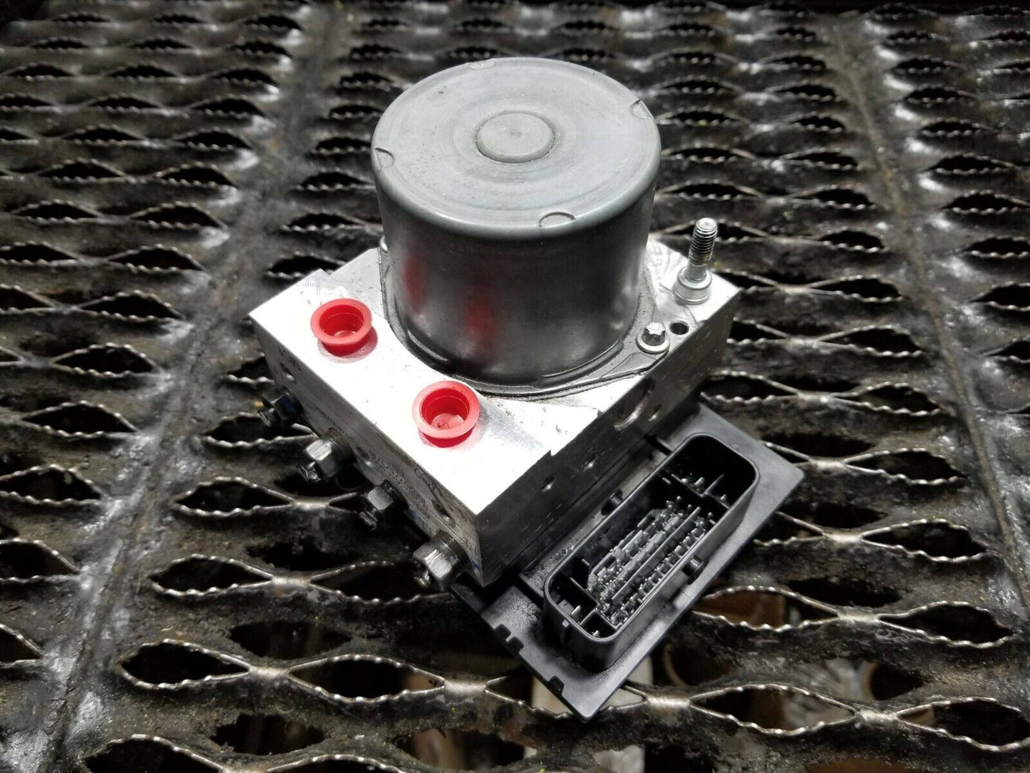 14 15 16 Fiat 500 Abarth ABS Anti Lock Pump OEM 12k