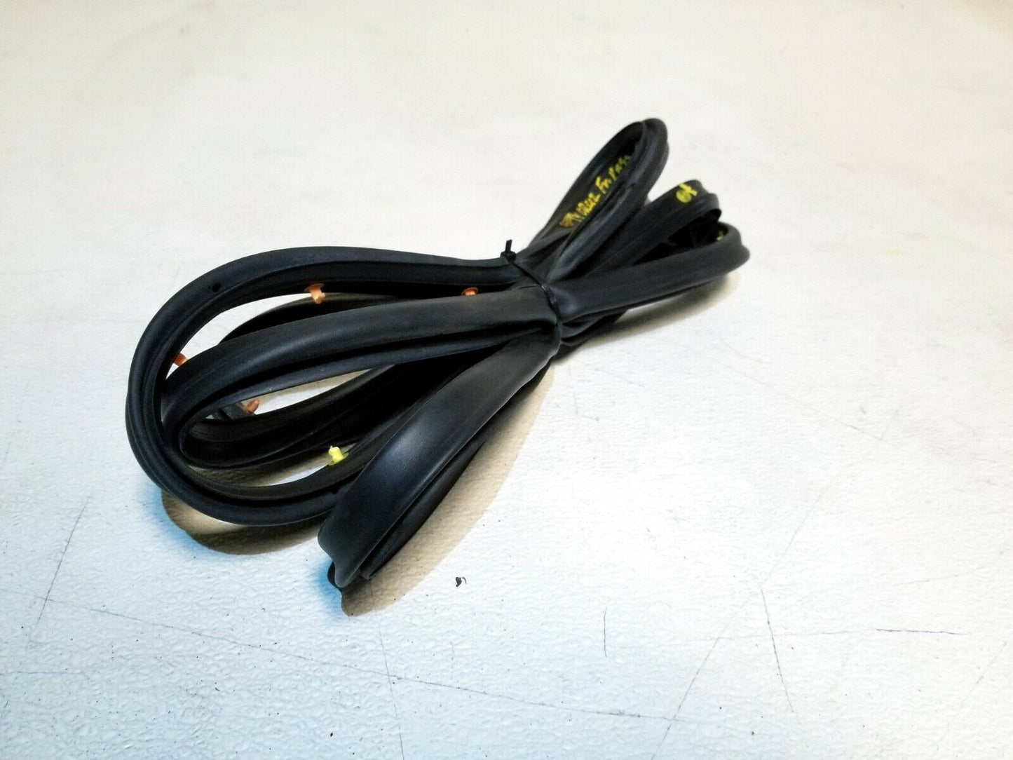 11 12 13 14 15 Chevy Cruze Front Right Pass Door Weatherstrip Seal OEM 23k