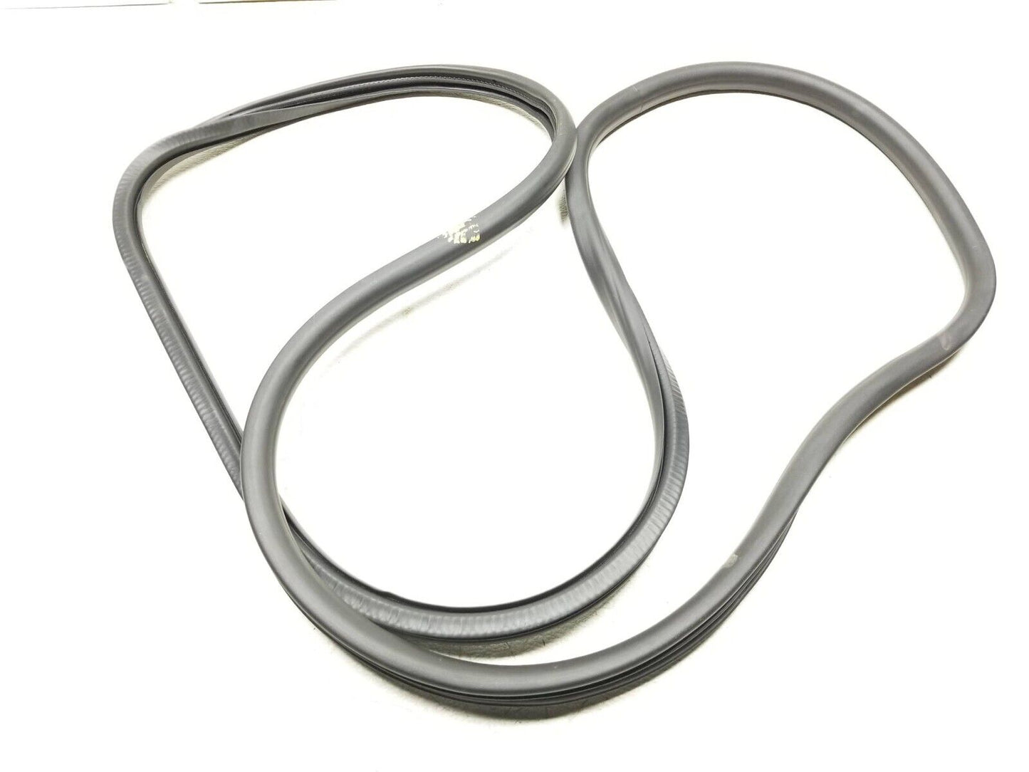 2011 - 2014 Porsche Cayenne Front Right Passenger Door Weatherstrip Seal OEM