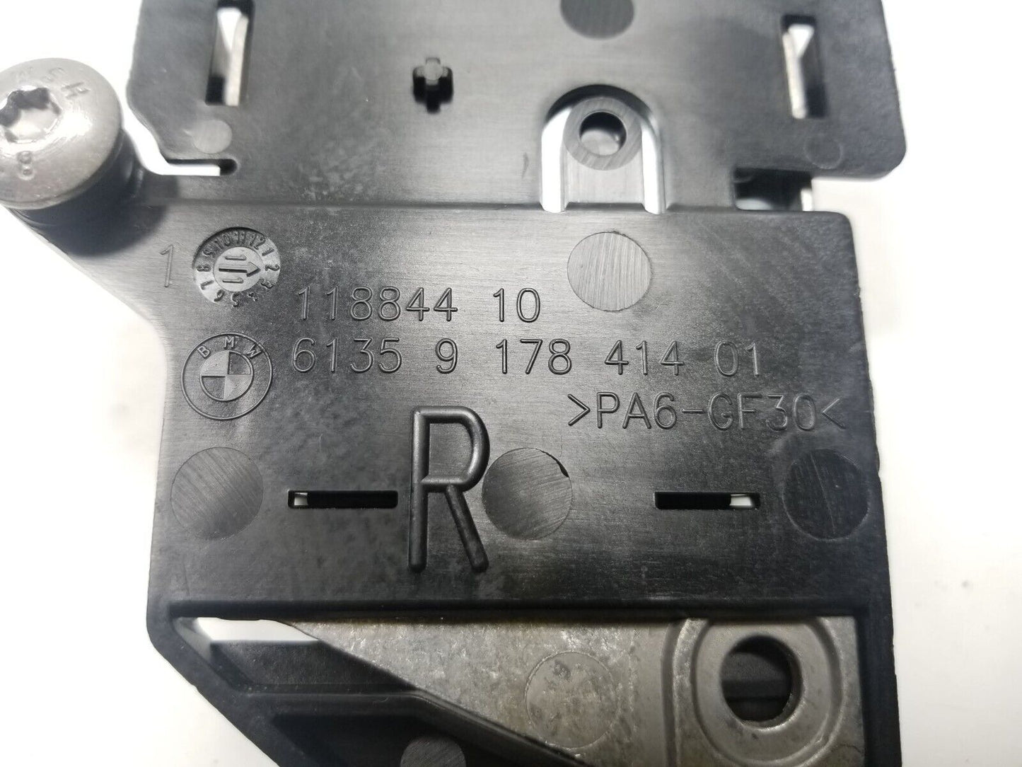 09 10 11 12 BMW 750li Front Seat Belt Control Module OEM