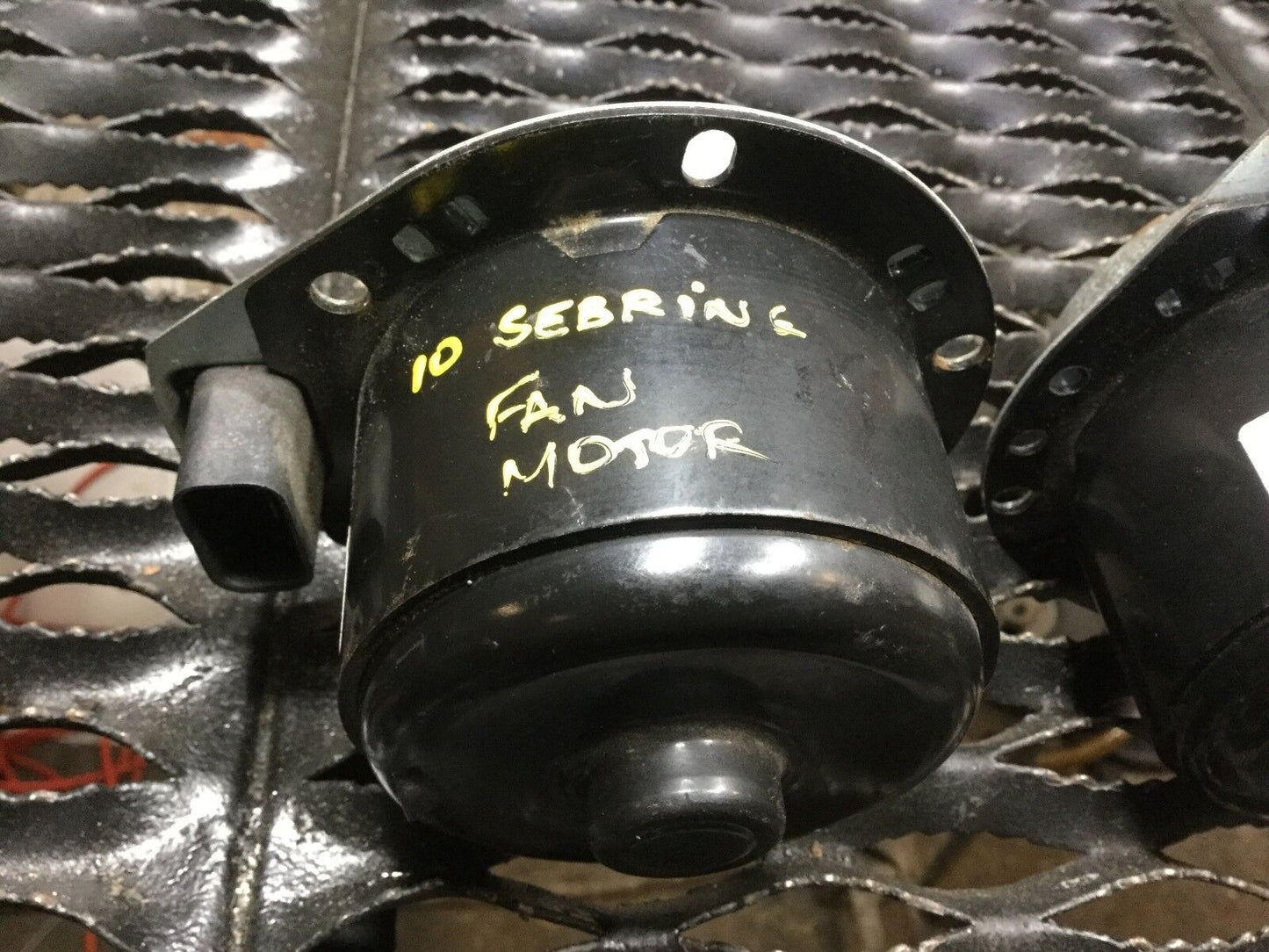 07 08 09 10 Chrysler Sebring 2.4l Radiator Cooling Fan Motor OEM 2pcs