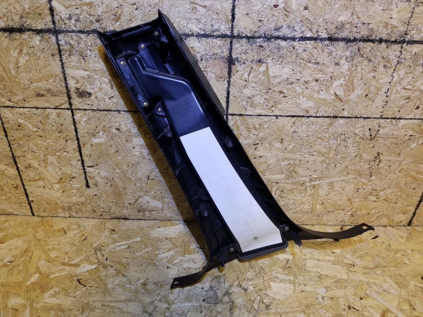 06 07 08 Infiniti Fx35 Center Lower B-pillar Trim Panel Right Passenger Side OEM