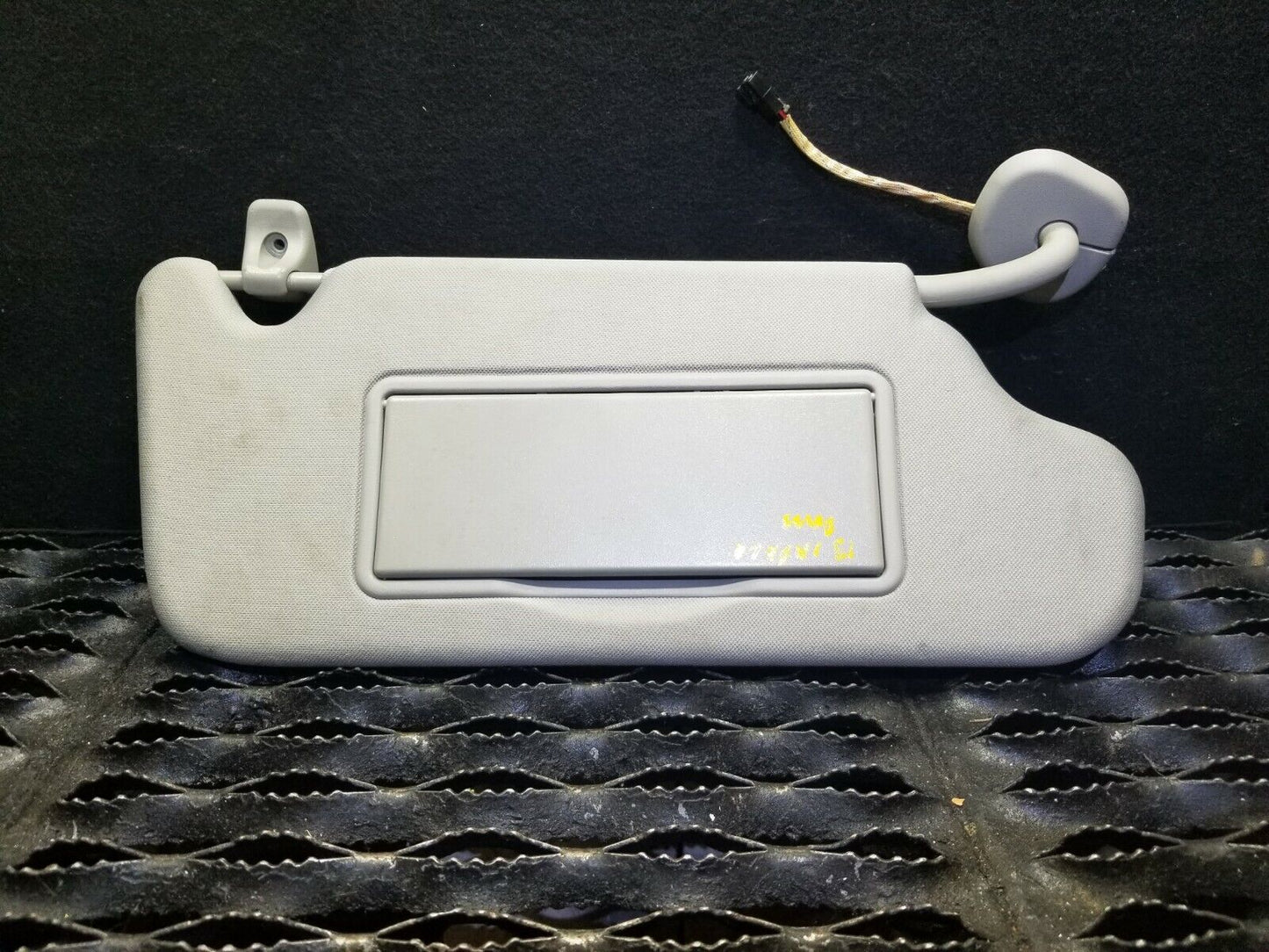 07 08 09 10 11 12 13 Chevy Impala Right Passenger Side Sun Visor Sunvisor OEM