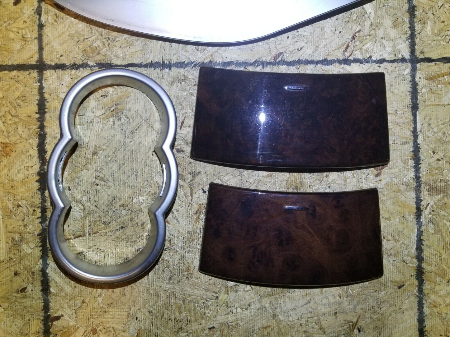 07 08 09 10 Mercedes R350 Center Console Cup Holder Ash Tray Wood Trim OEM