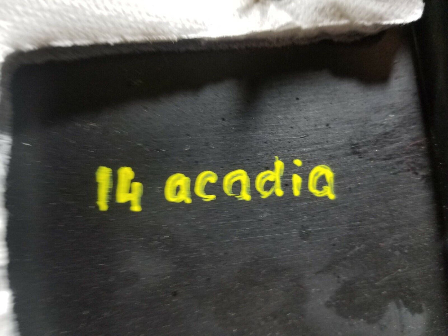 13 14 15 GMC Acadia Center Console Storage Compartment Box Assembly OEM