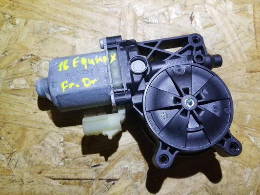 15 16 17 Chevrolet Equinox Front Door Window Regulator Motor Driver Left OEM 24k