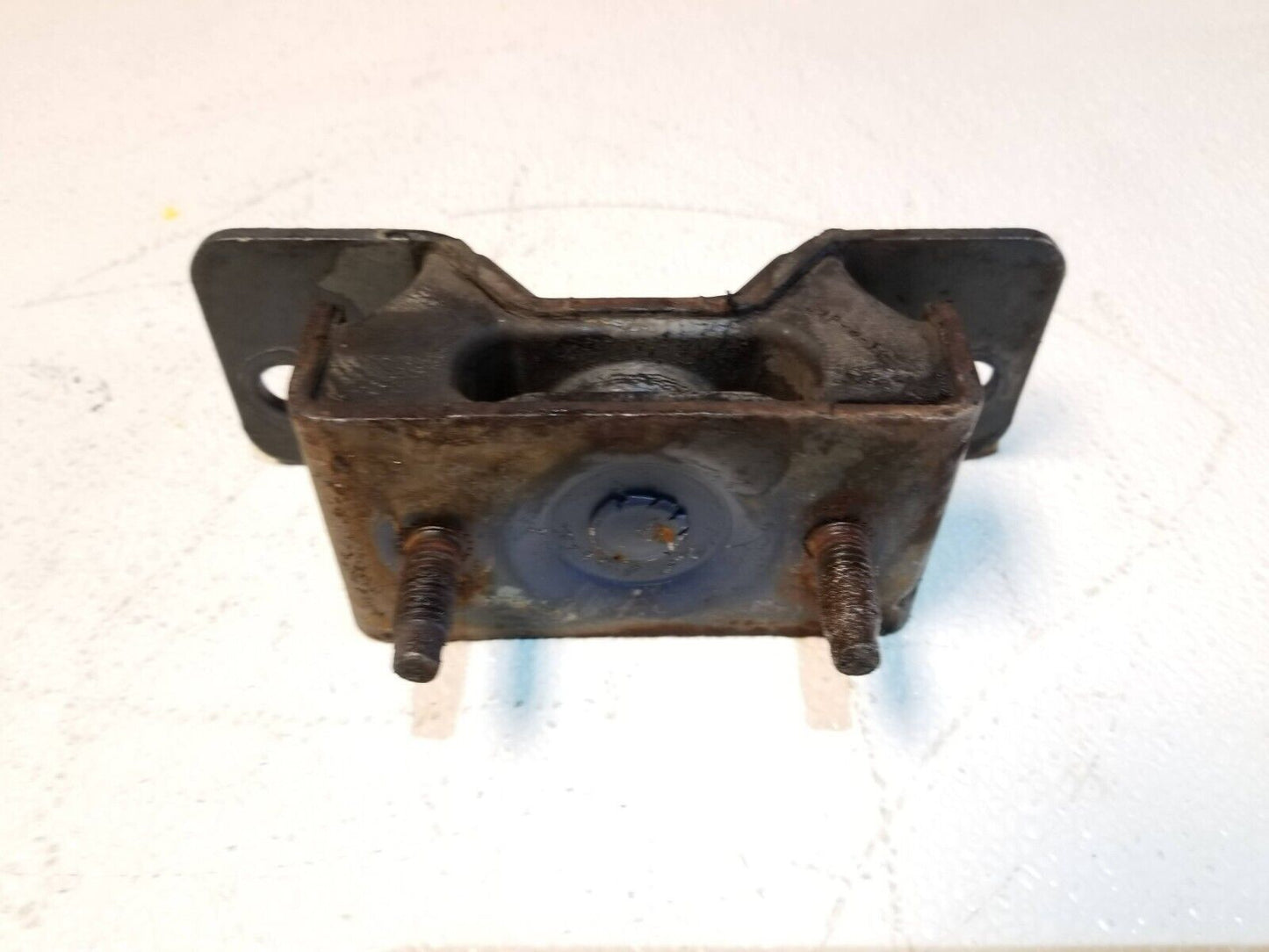 07 08 Lincoln Town Car 4.6l Transmission Mount Bracket OEM 65k