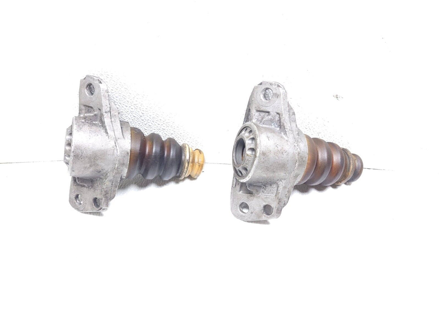 09 10 11 12 Volkswagen Cc Rear Shock Mount Dust Bump Stops OEM